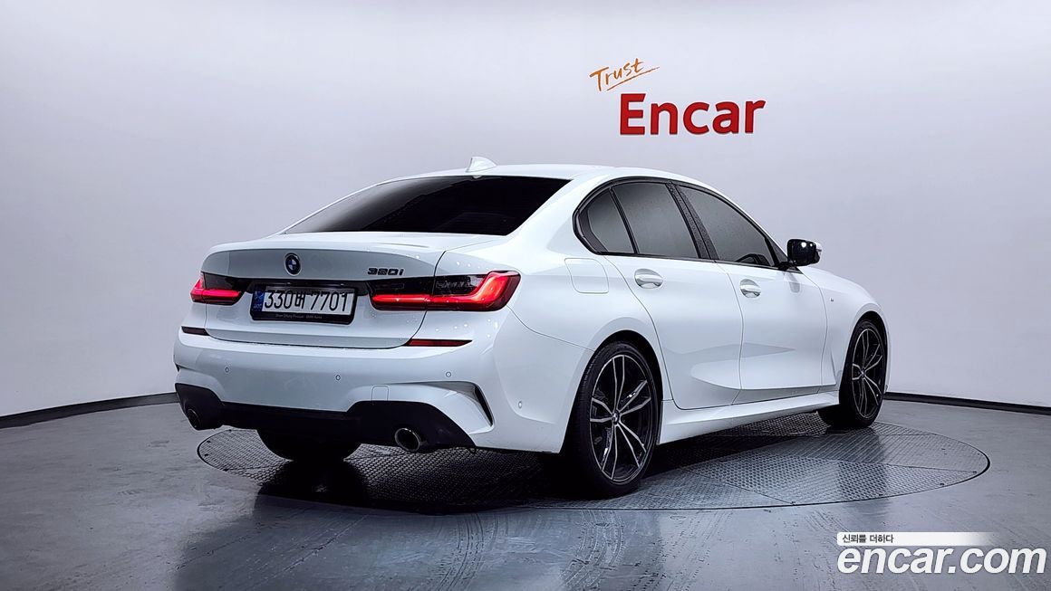 BMW 3-Series 320i M Sport, 2022