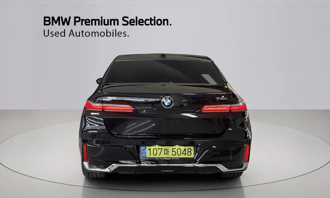BMW 7-Series 740i xDrive M Sport, 2025