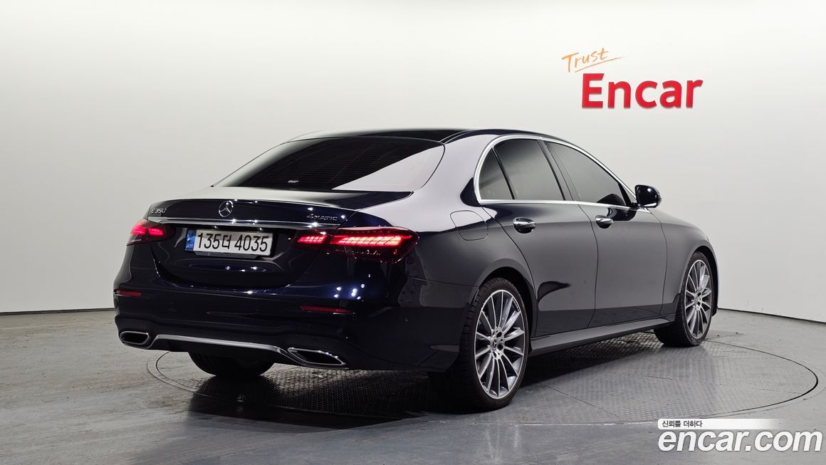 Mercedes-Benz E-Class E350 4MATIC AMG Line, 2022
