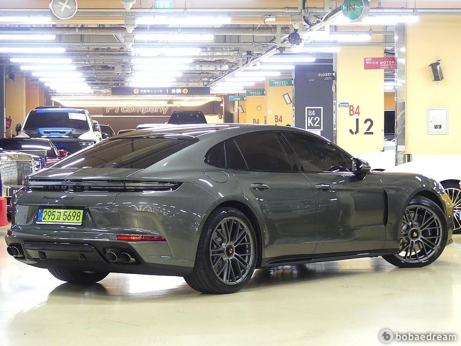 Porsche Panamera 4.0 GTS, 2025