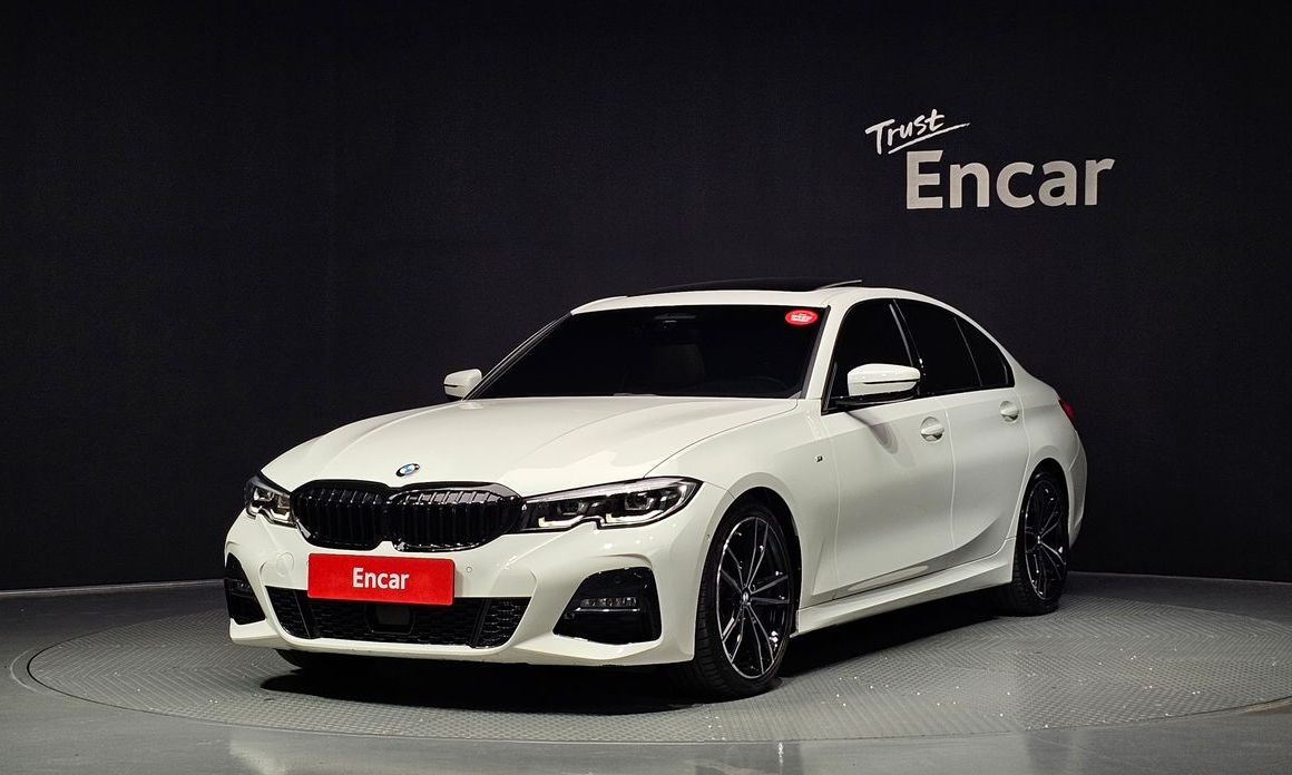 BMW 3-Series 320i M Sport, 2022