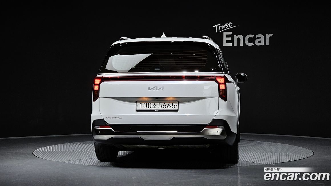 Kia Carnival 7-Seater Noblesse, 2025