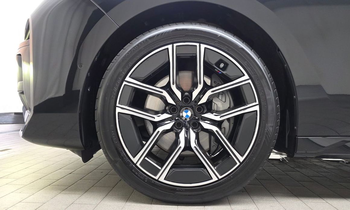 BMW 7-Series 740i xDrive M Sport Limited, 2025