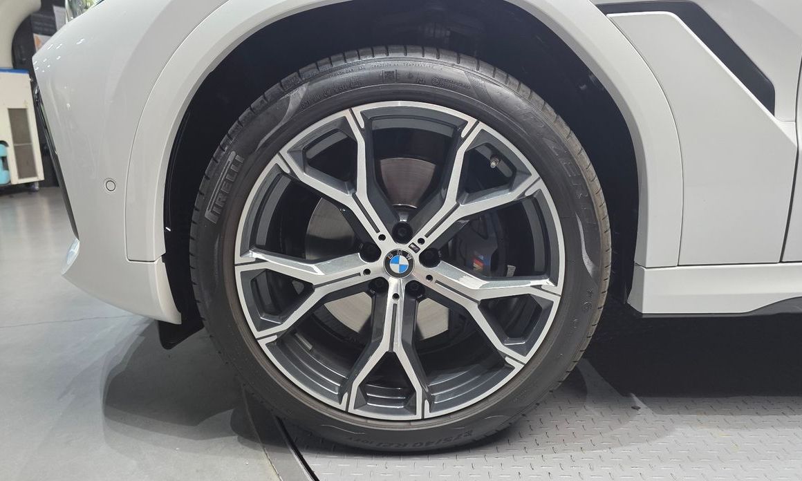 BMW X6 xDrive40i M Sport, 2022