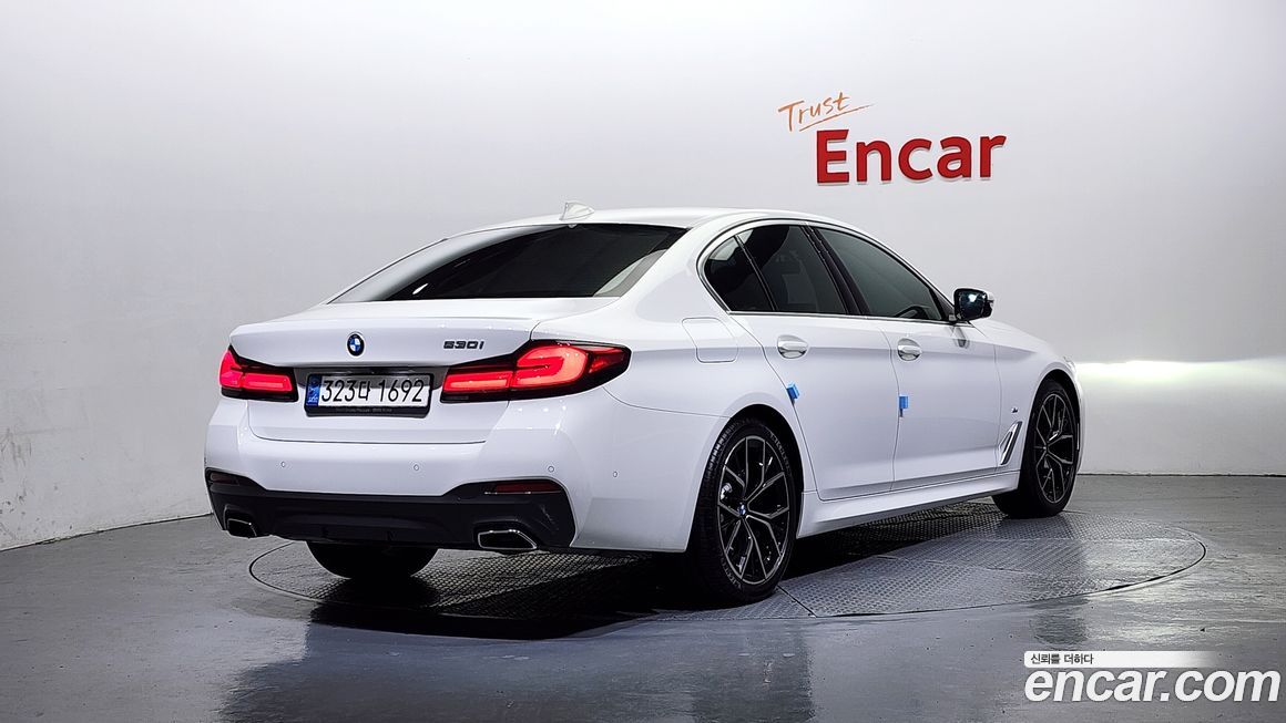 BMW 5-Series 530i M Sport Package, 2022