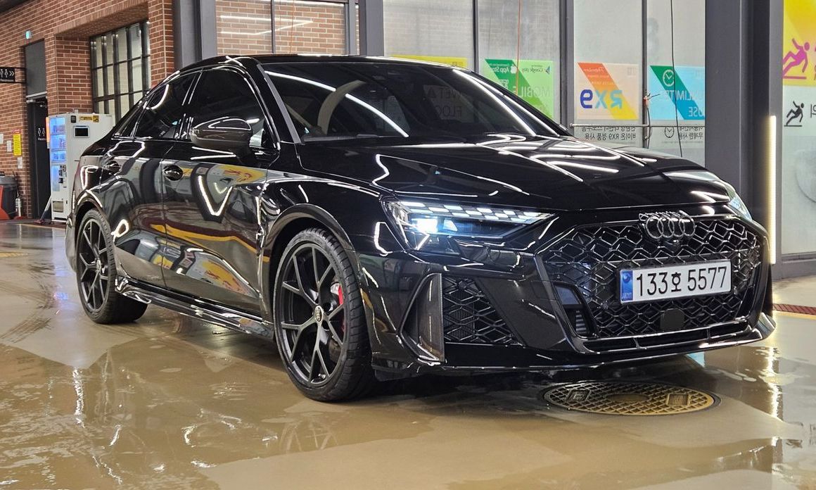 Audi RS3 2.5 TFSI Quattro Carbon Edition, 2025
