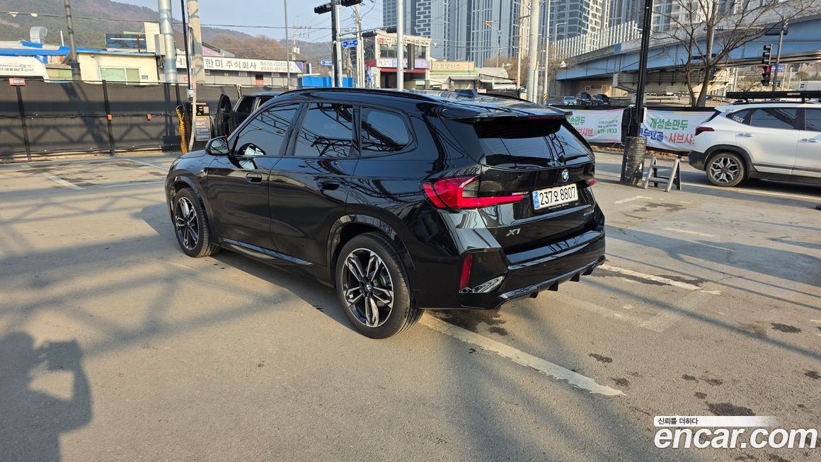 BMW X1 sDrive 20i M Sport, 2023