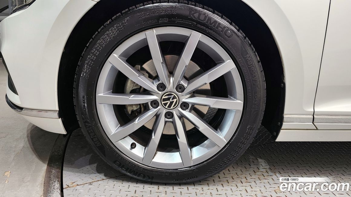 Volkswagen Passat 2.0 TDI Prestige, 2022