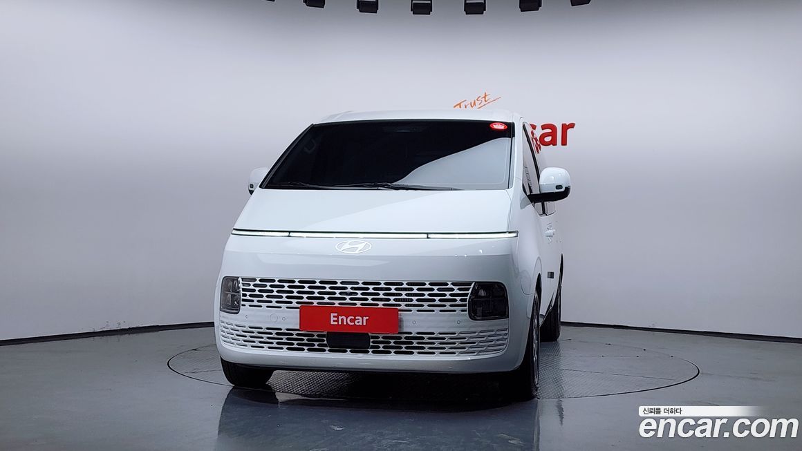 Hyundai Staria Cargo 5-Seater, 2025