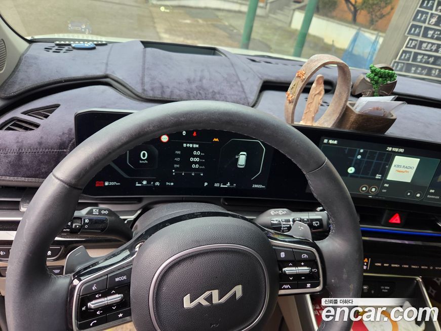 Kia Carnival 7-Seater Signature, 2024