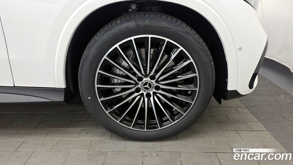 Mercedes-Benz GLC-Class GLC300 4MATIC Coupe, 2026