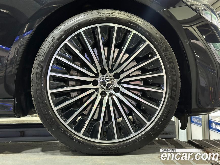 Mercedes-Benz E-Class E450 4MATIC, 2024