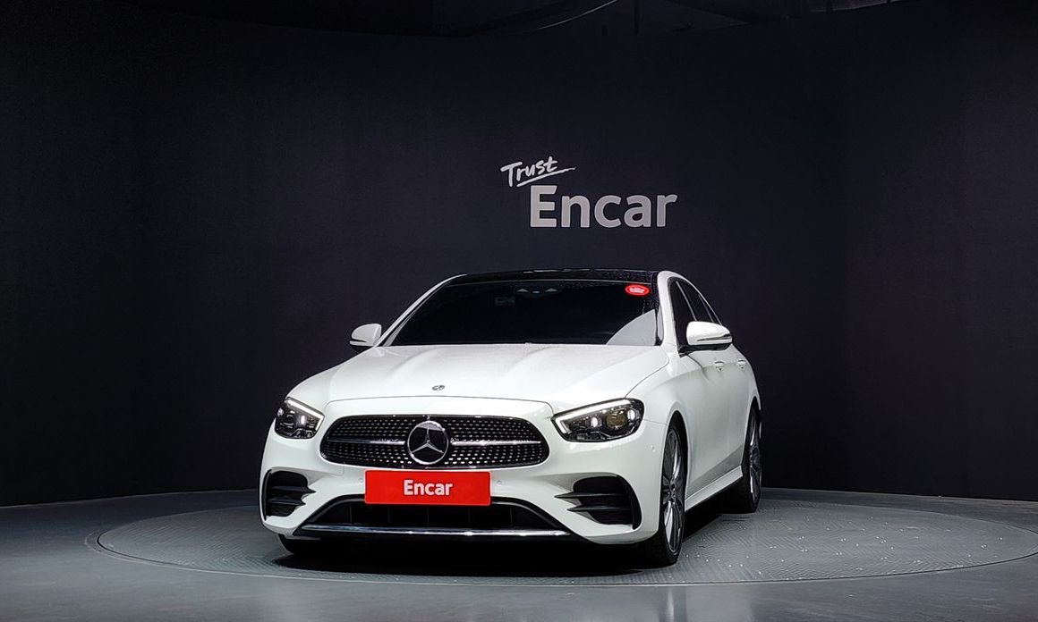 Mercedes-Benz E-Class E350 4MATIC AMG Line, 2022