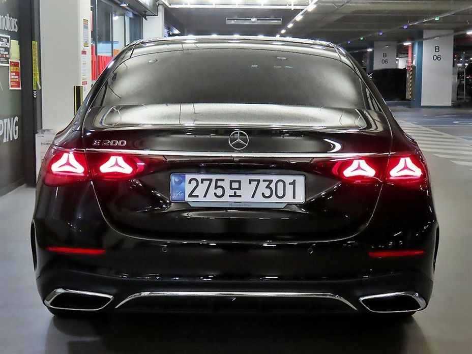 Mercedes-Benz E-Class E200 AMG Line, 2026