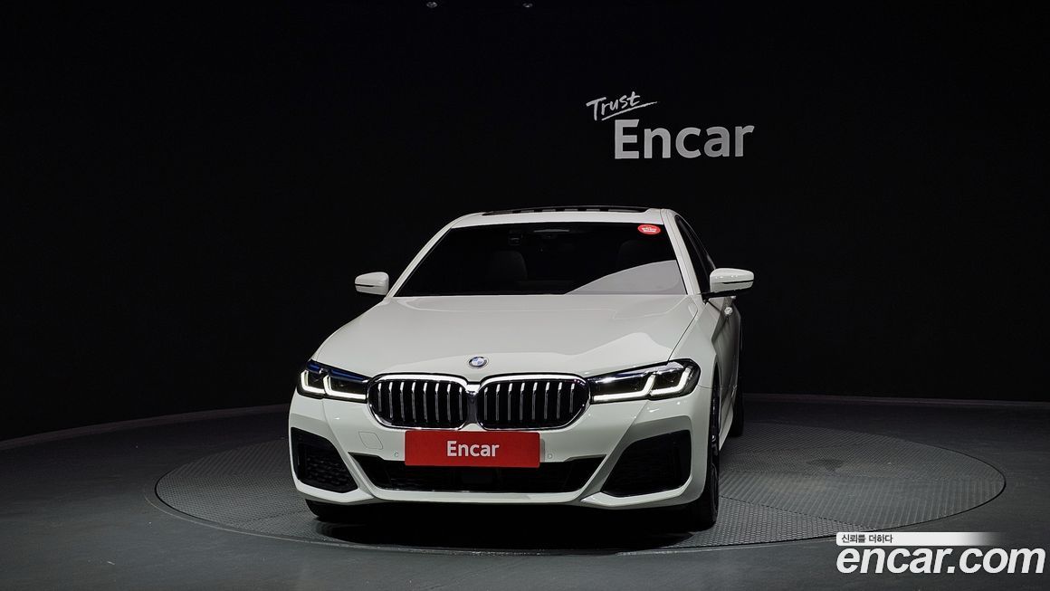 BMW 5-Series 530i xDrive M Sport Package, 2023