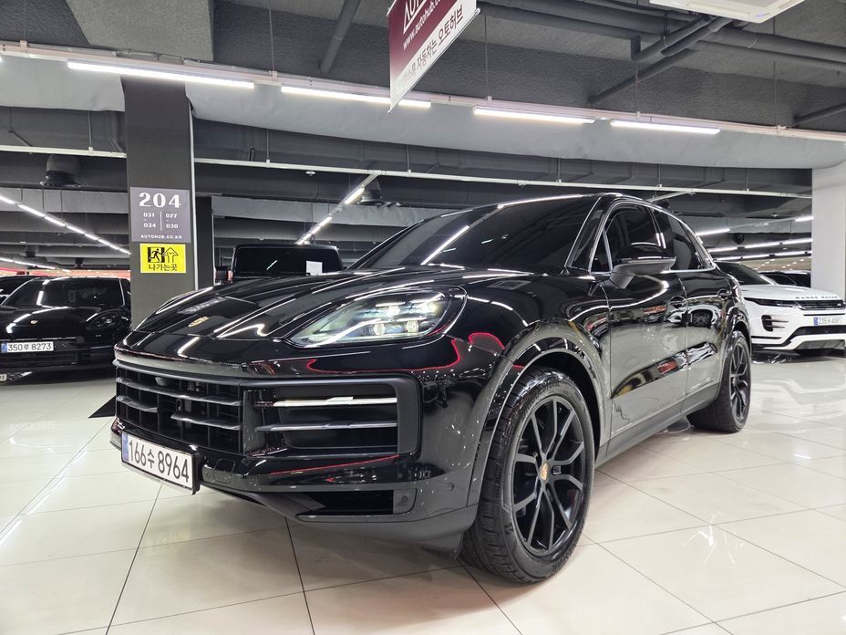 Porsche Cayenne 3.0, 2025