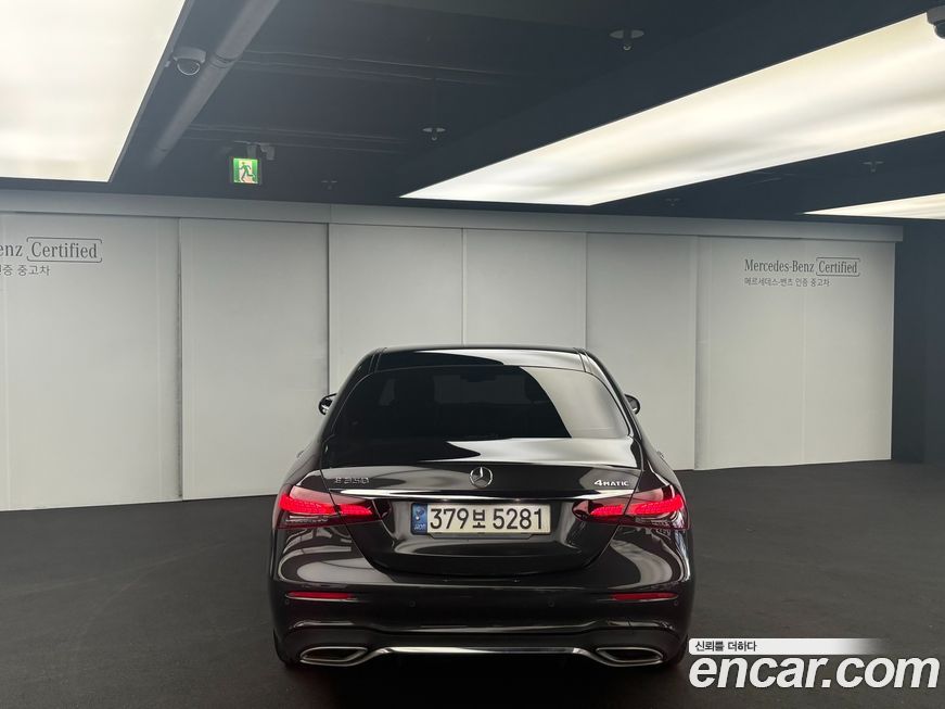Mercedes-Benz E-Class E350 4MATIC AMG Line, 2022