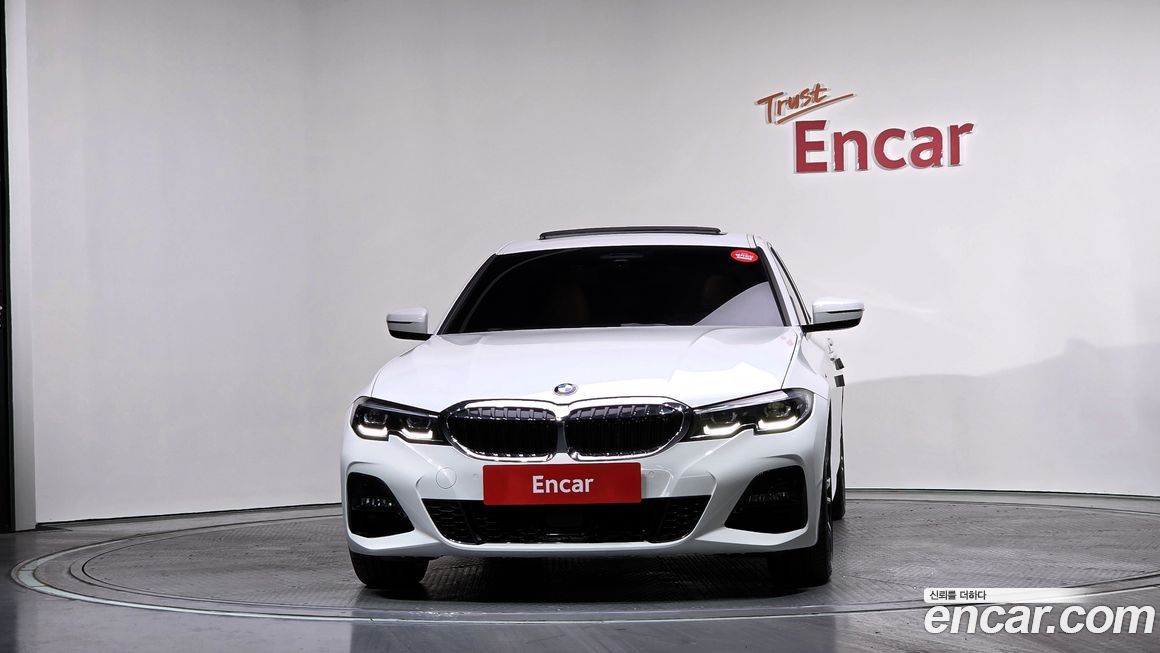 BMW 3-Series 320i M Sport, 2022