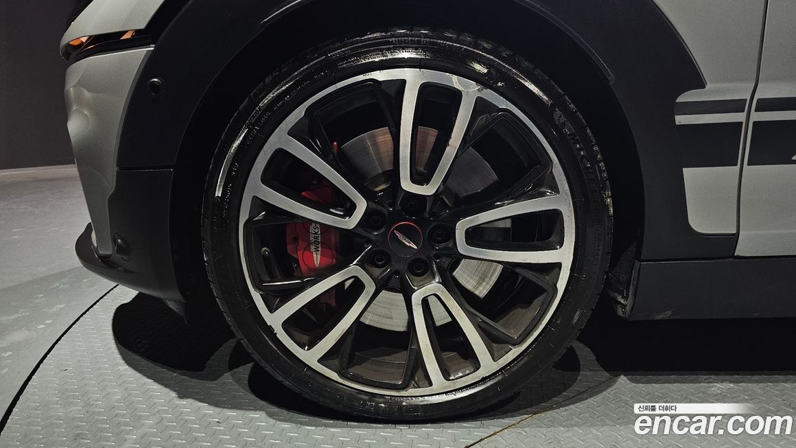 Mini Clubman JCW, 2024