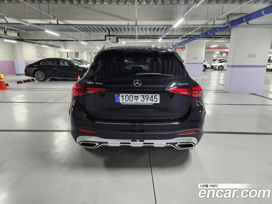 Mercedes-Benz GLC-Class GLC300 4MATIC AMG Line, 2025