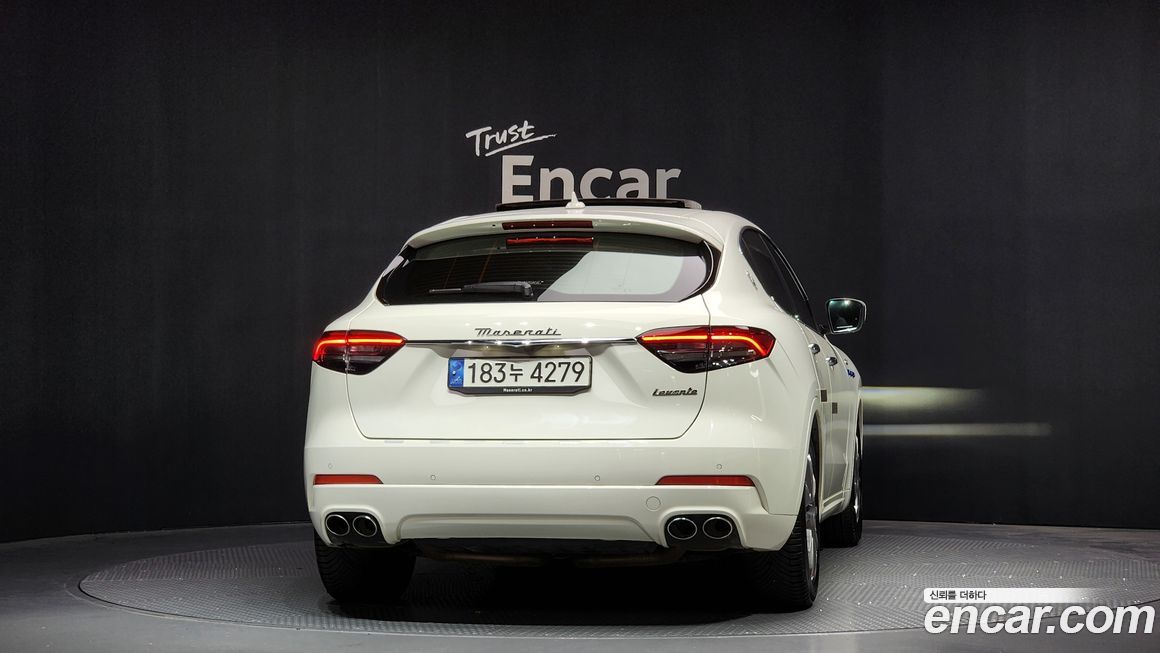 Maserati Levante 2.0 GT AWD, 2022
