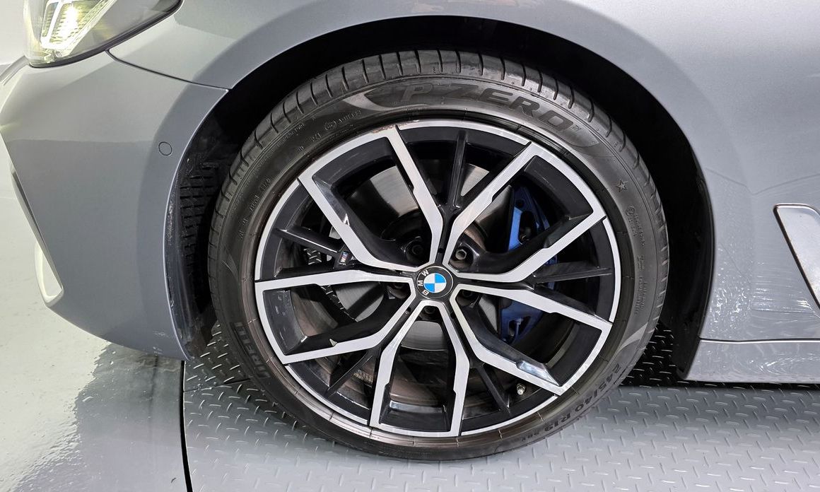 BMW 5-Series 530i M Sport Package, 2023
