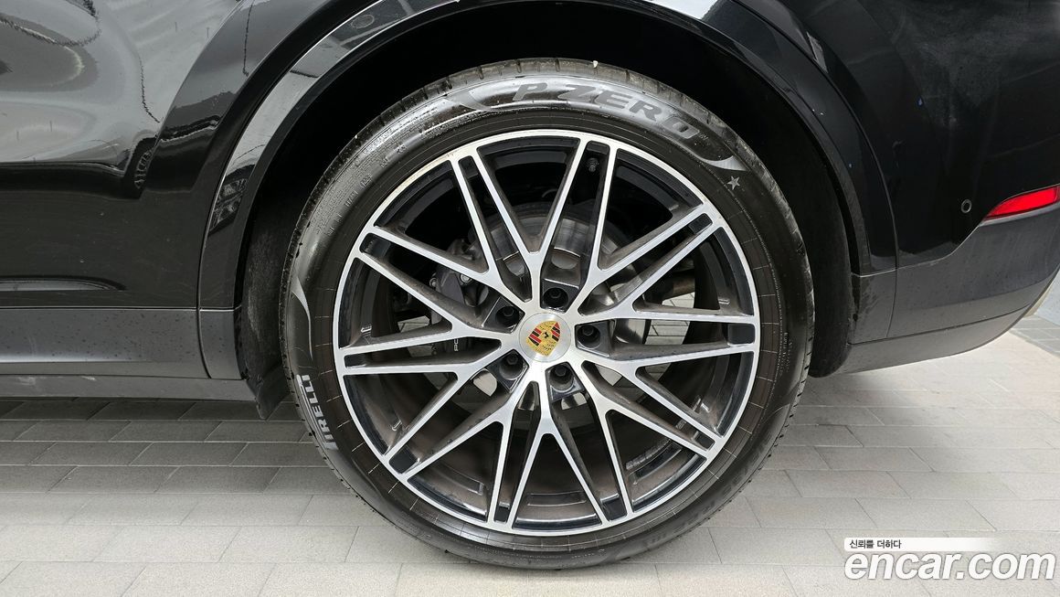 Porsche Cayenne 3.0 Coupe, 2024