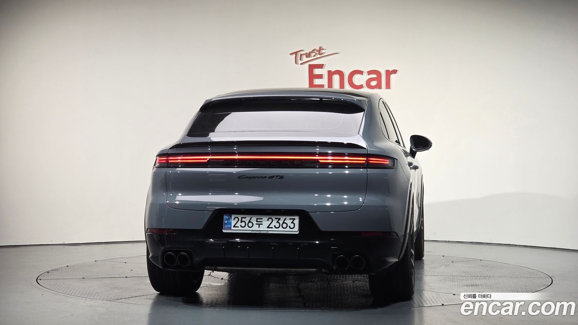 Porsche Cayenne 4.0 GTS Coupe, 2025