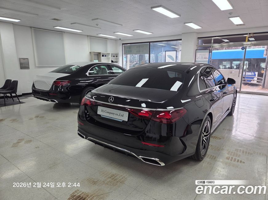 Mercedes-Benz E-Class E200 AMG Line, 2026