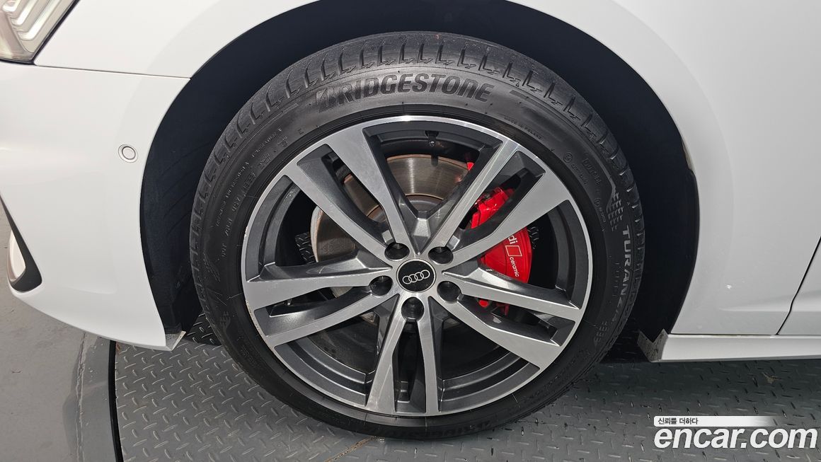 Audi A6 45 TFSI Quattro Premium, 2023