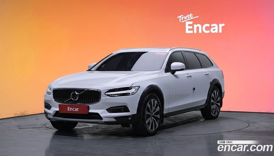 Volvo V90 B5 Ultimate AWD, 2024