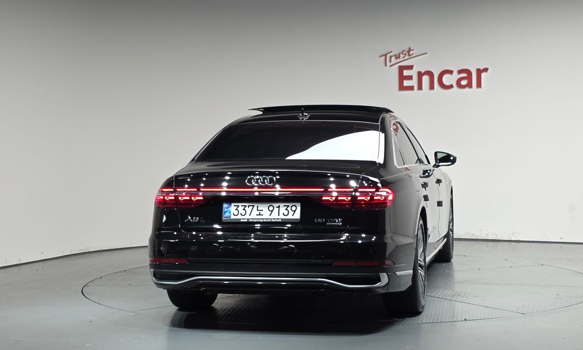 Audi A8 55 TFSI Quattro Premium LWB, 2023