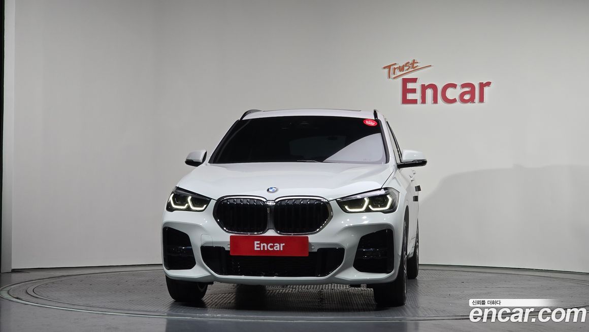 BMW X1 xDrive 20i M Sport, 2022