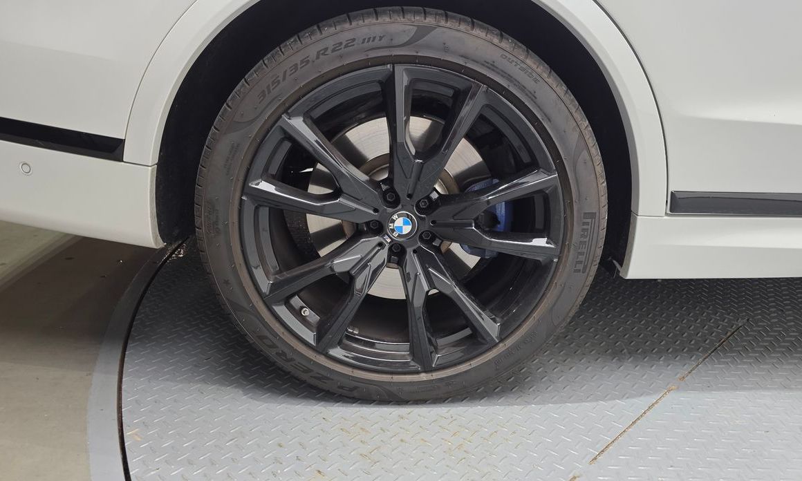 BMW X7 M60i xDrive M sport 6STR, 2024