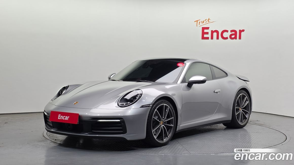 Porsche 911 Carrera, 2024