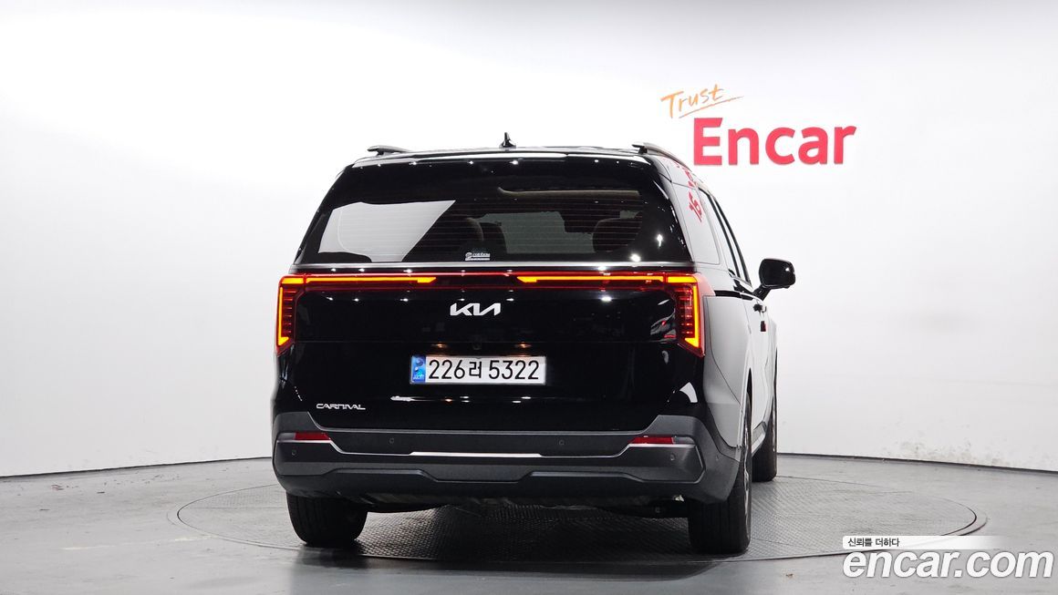 Kia Carnival 7-Seater Gravity, 2025