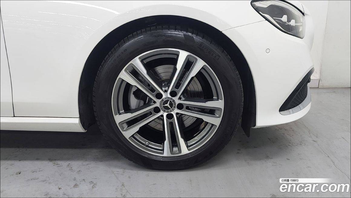 Mercedes-Benz E-Class E250 Avantgarde, 2023