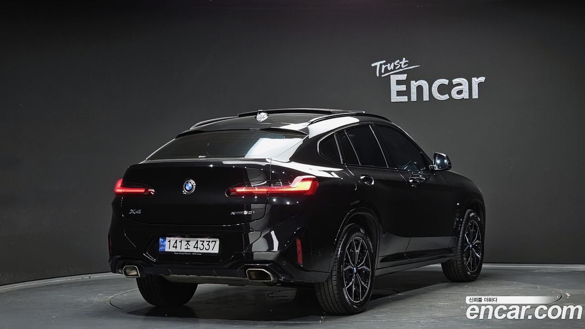 BMW X4 xDrive20i M Sport, 2022