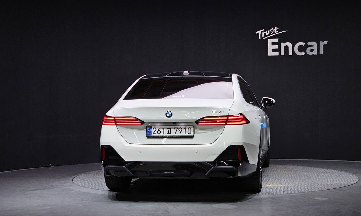 BMW 5-Series 520i M Sport, 2024