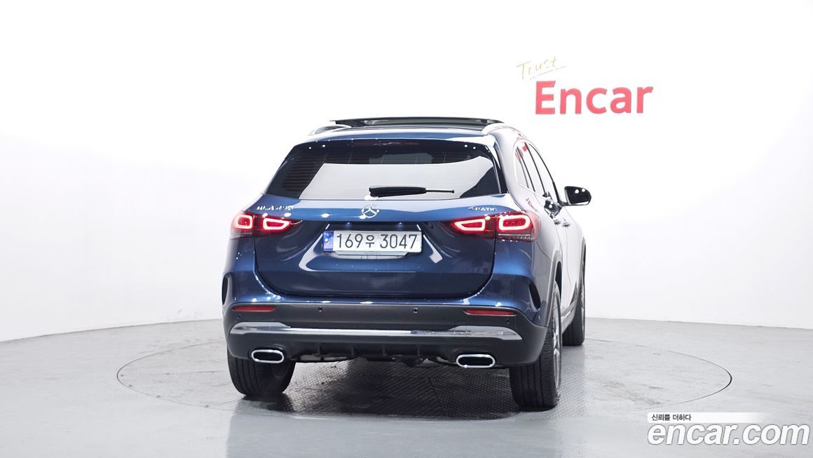 Mercedes-Benz GLA-Class GLA250 4MATIC, 2023