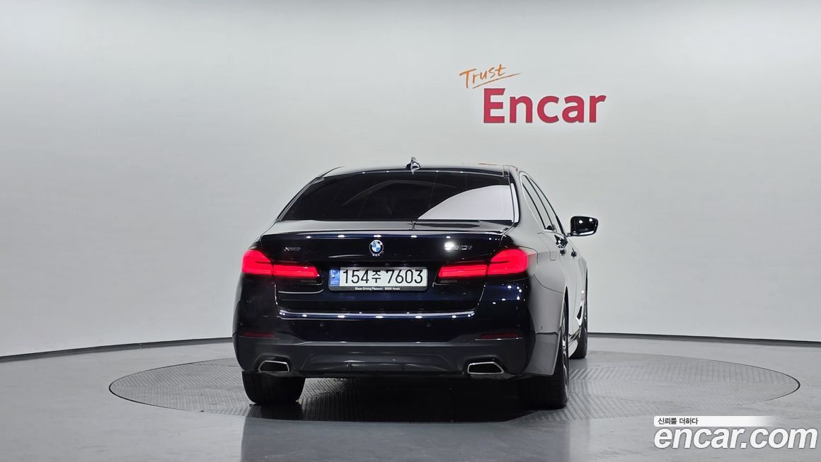 BMW 5-Series 530i xDrive M Sport Package, 2023