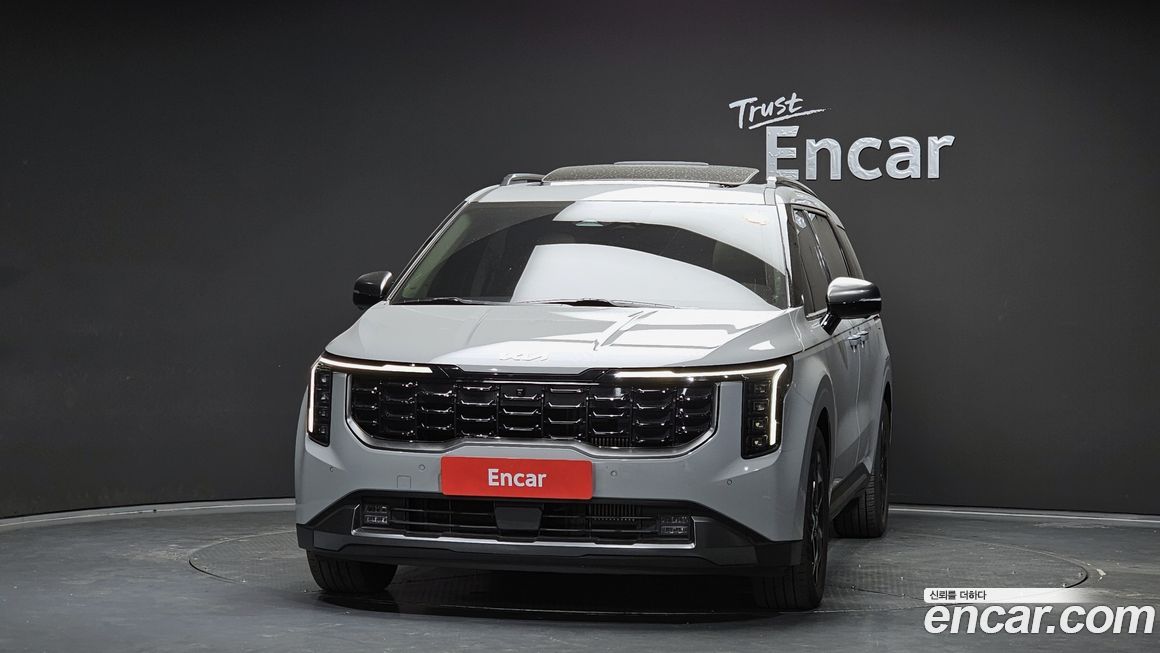Kia Carnival 9-Seater Gravity, 2025