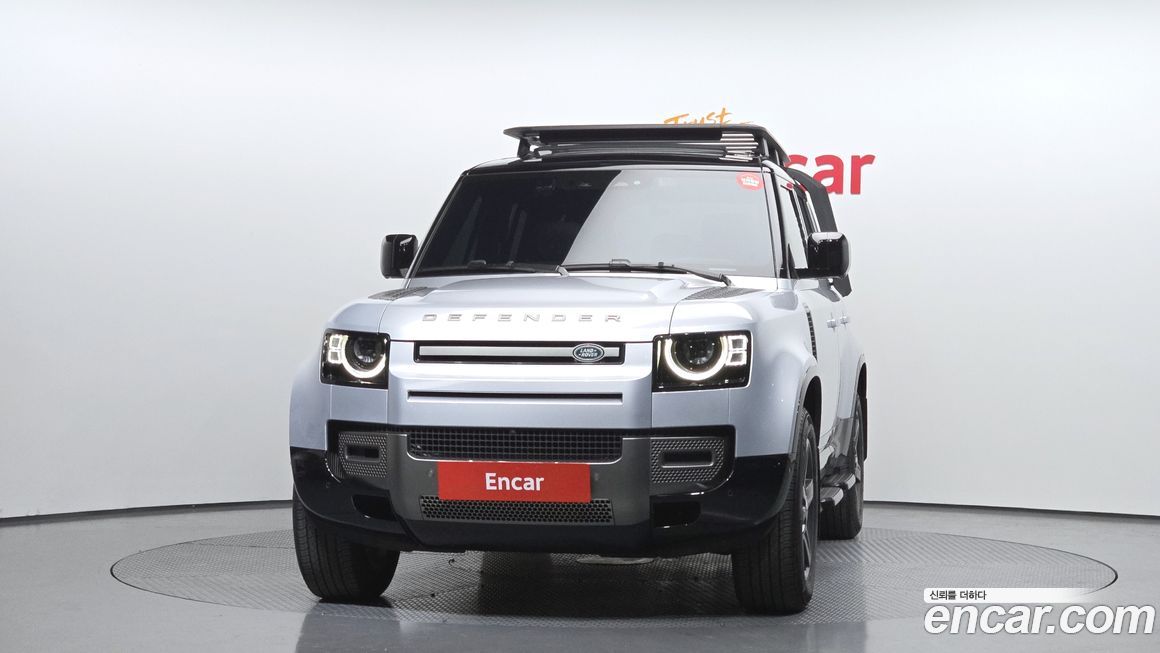 Land Rover Defender 110 P300 X-Dynamic SE, 2024