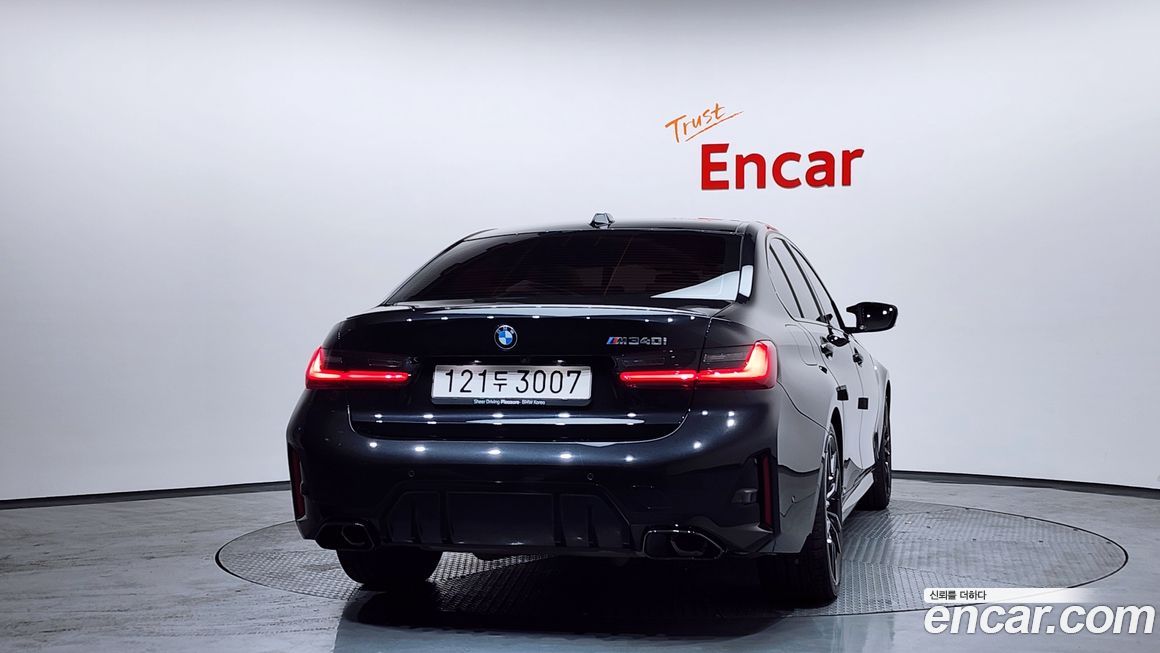 BMW 3-Series M340i Pro, 2025