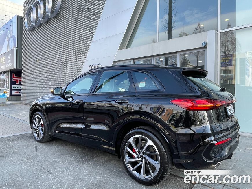 Audi Q5 40 TDI Quattro S Line Black Edition, 2025