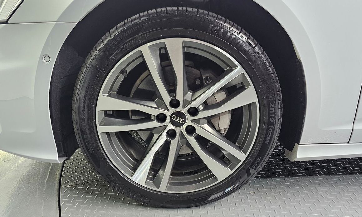 Audi A6 45 TFSI Quattro Premium, 2022