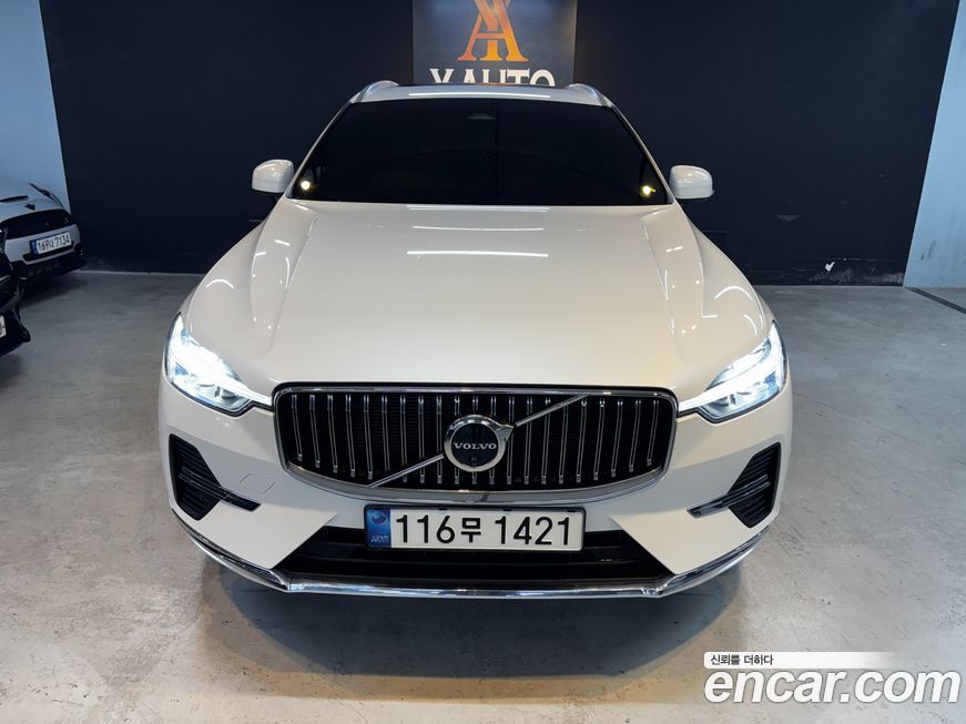 Volvo XC60 B5 Inscription, 2022
