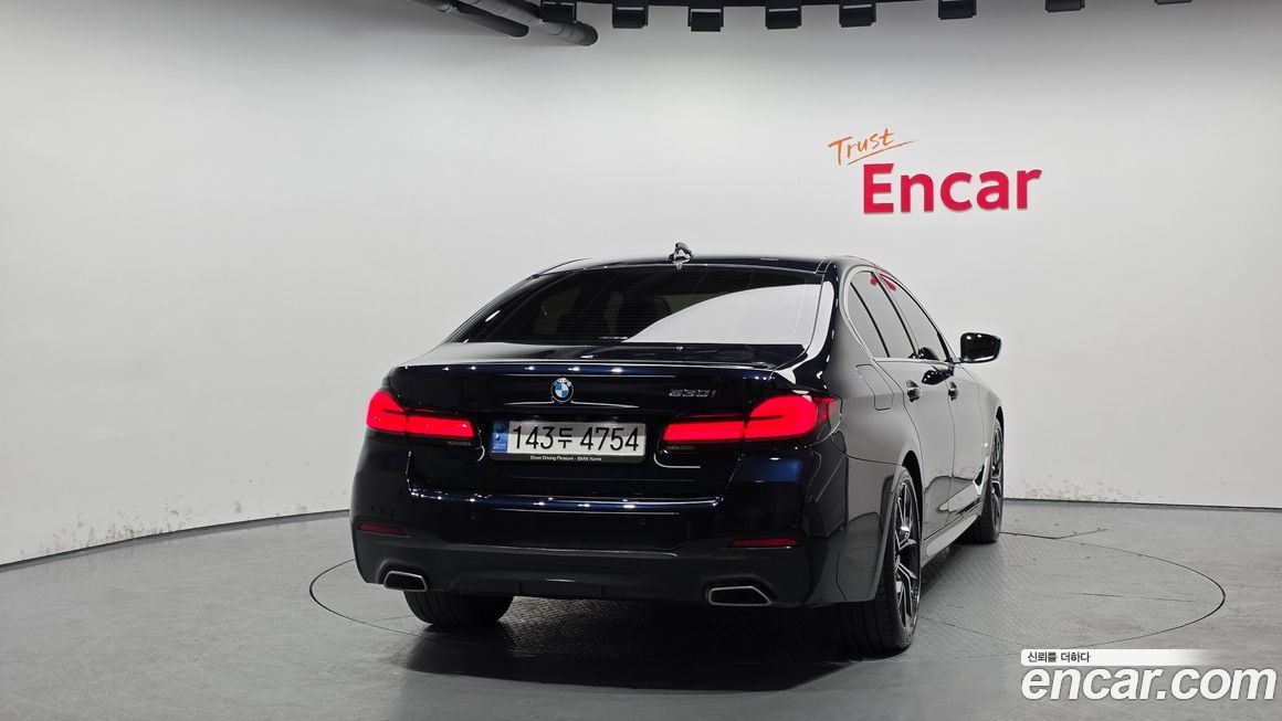 BMW 5-Series 530i M Sport Package, 2023