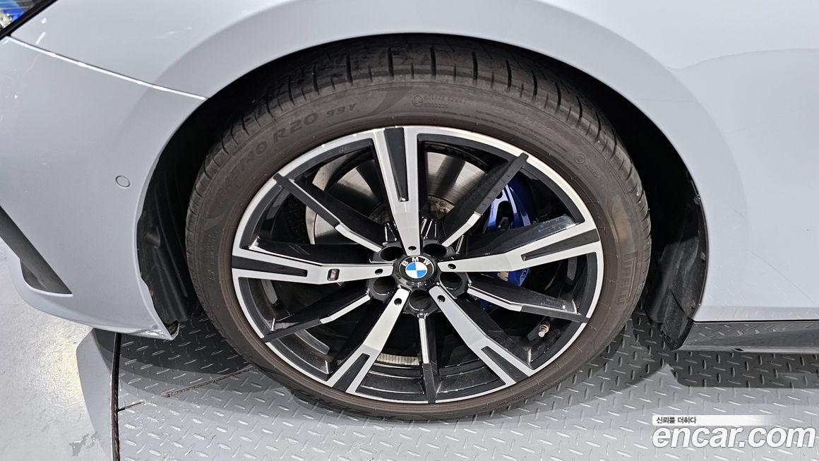 BMW 5-Series 530i xDrive M Sport, 2024