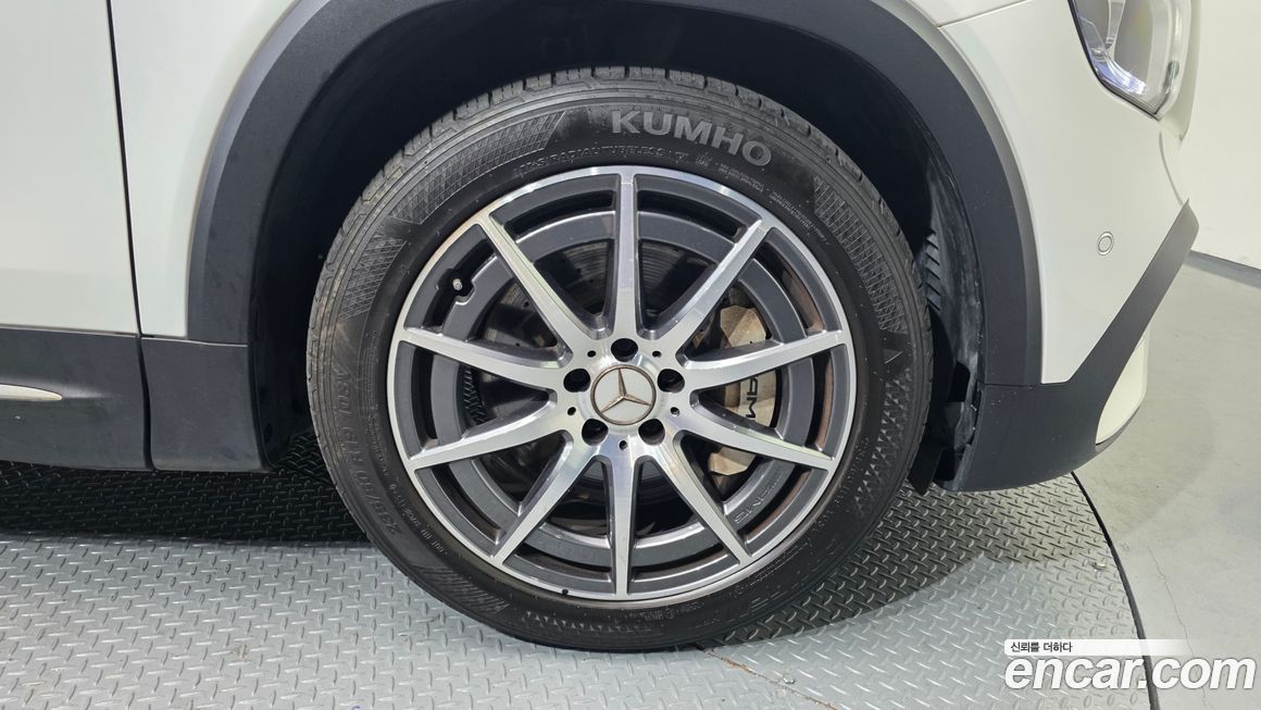 Mercedes-Benz GLB-Class AMG GLB35 4MATIC, 2023